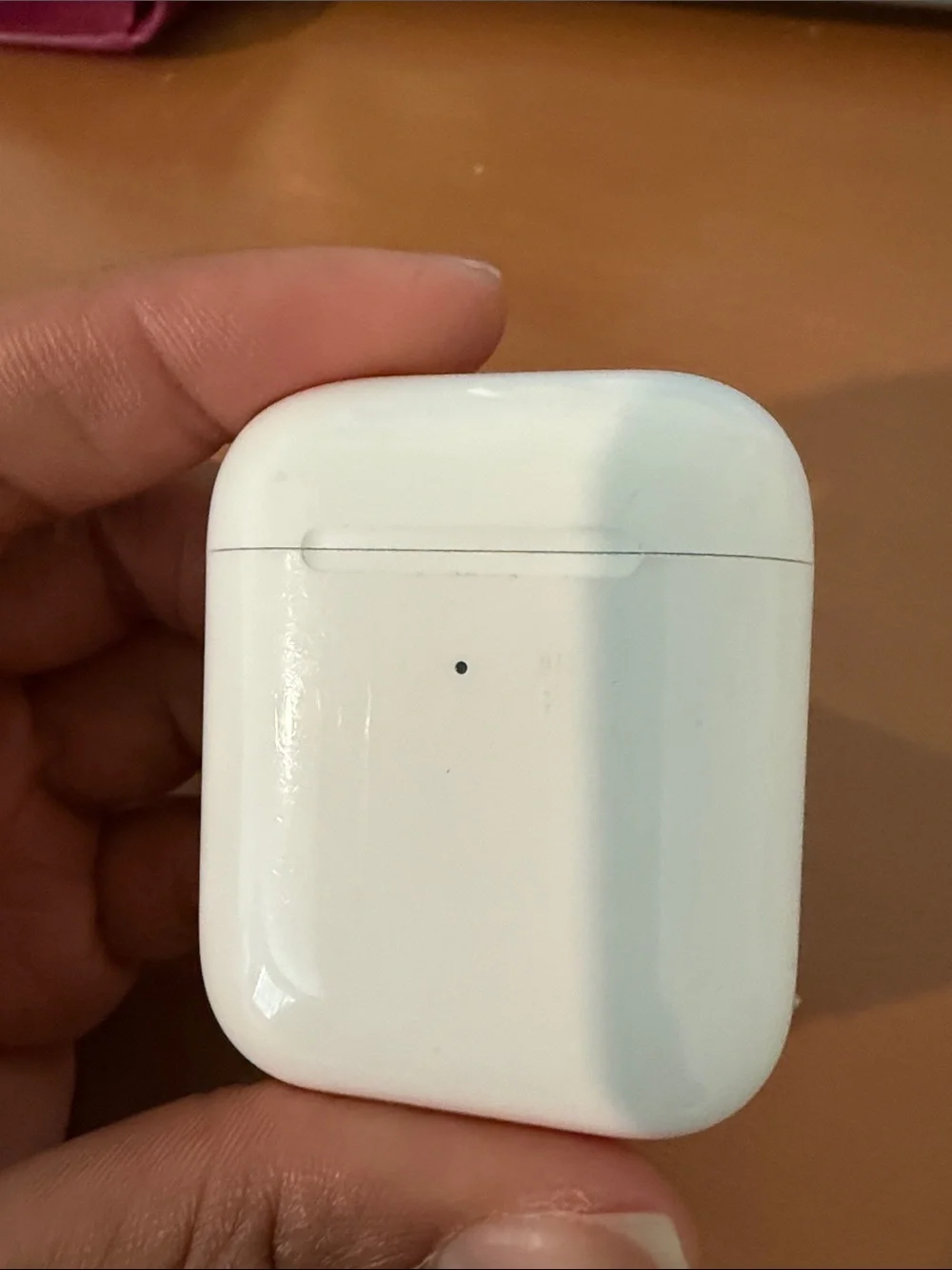 Apple White Wireless Earbuds Charging Case